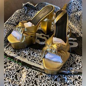 ASOS Design Gold Natia knotted platform heeled sandals. BRAND NEW